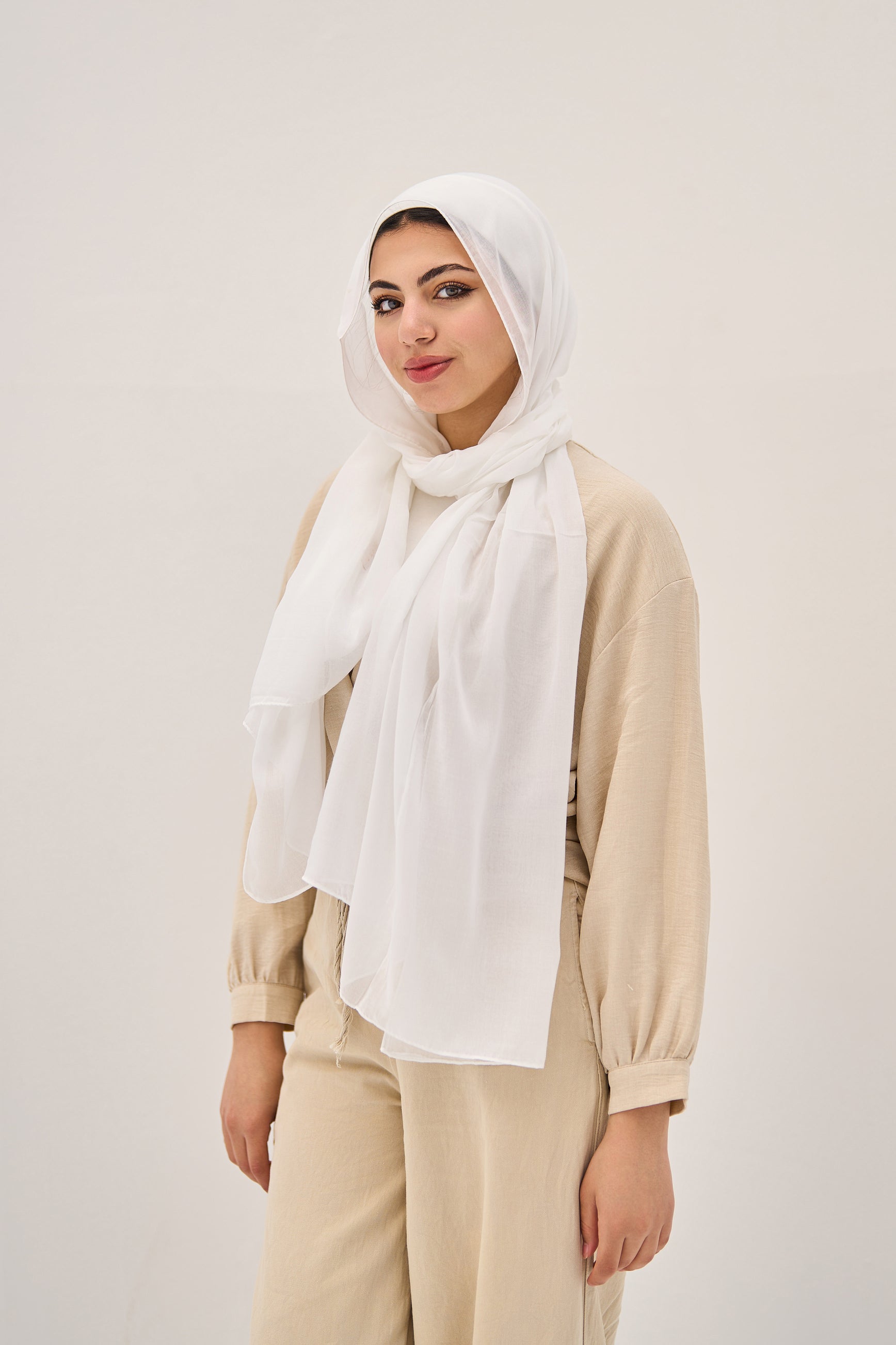 WHITE Elegance Hijab