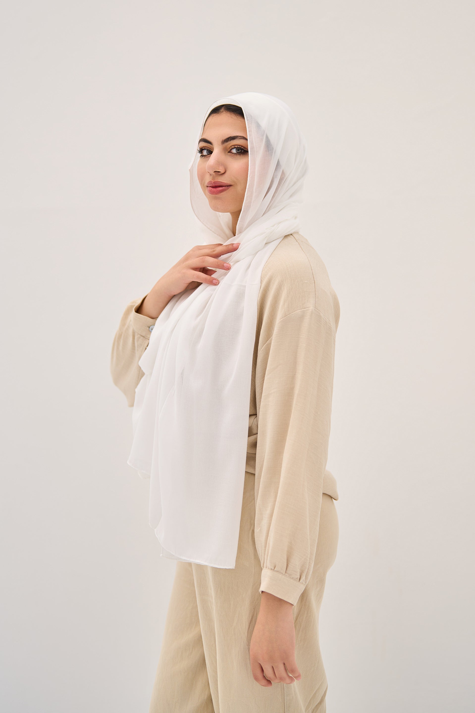 WHITE Elegance Hijab